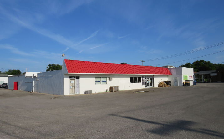 Pictures of Retail, Office, Restaurant property located at 3628 Ransomville Rd, Ransomville, NY 14131 for lease - image #1
