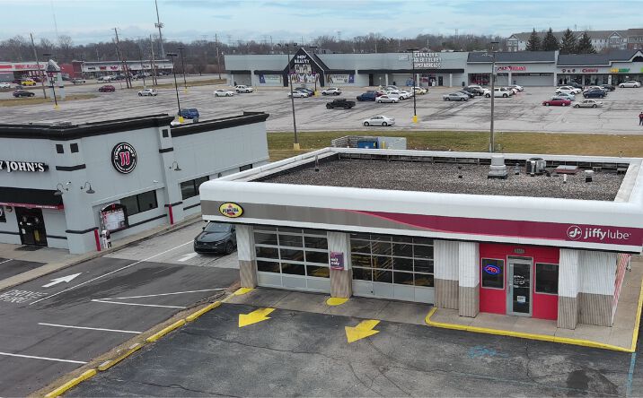 Pictures of Retail property located at 5630 Georgetown Rd, Indianapolis, IN 46254 for lease - image #1