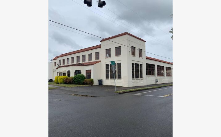 Pictures of Industrial property located at 710 NE 21st Ave, Portland, OR 97232 for lease - image #1