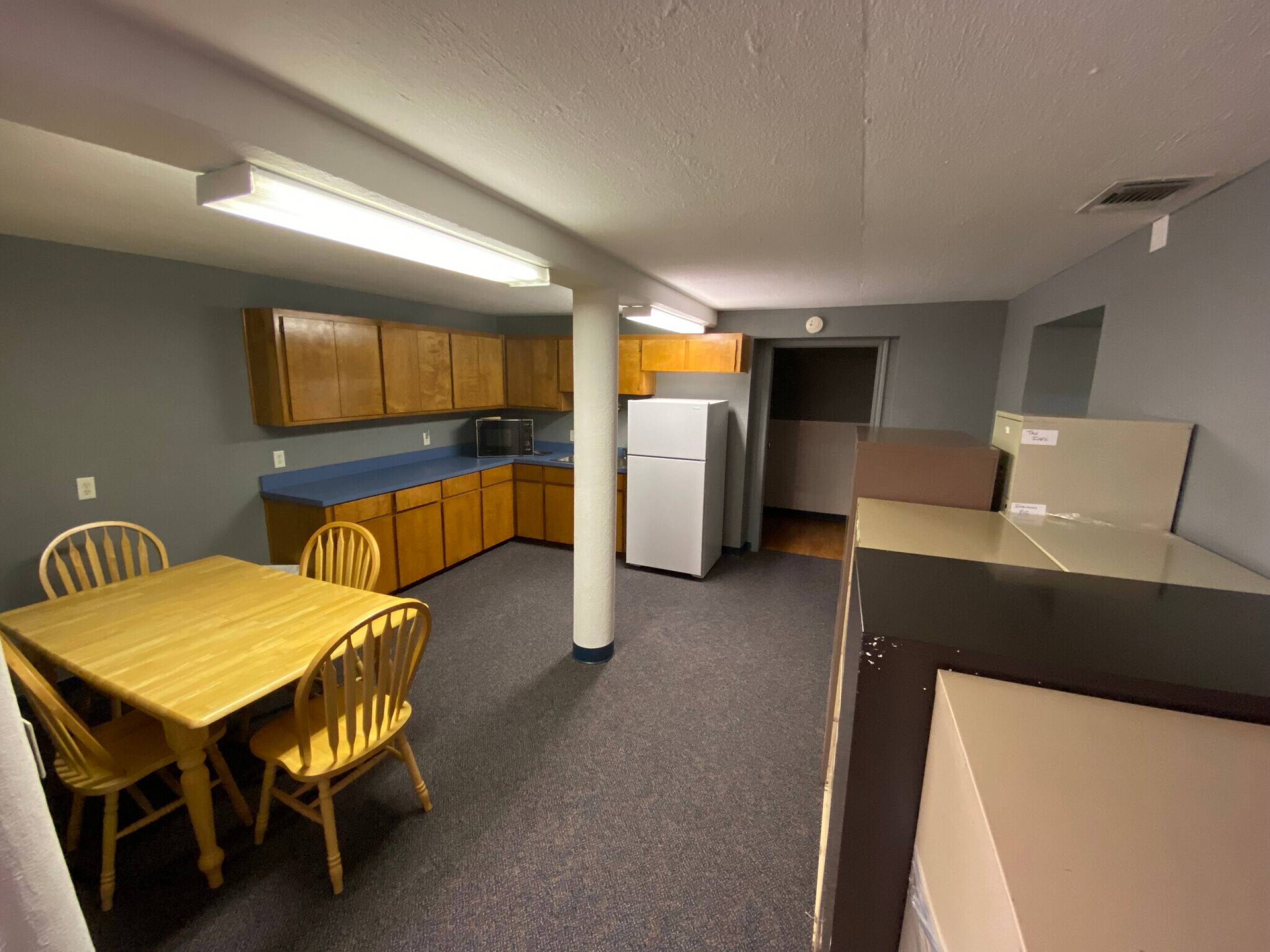 413 W Main St, Azle, TX 76020