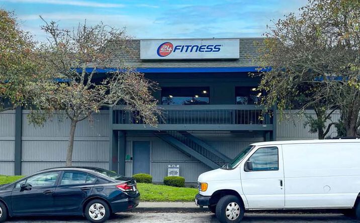 Pictures of Retail property located at 373 Gellert Blvd, Daly City, CA 94015 for lease - image #1