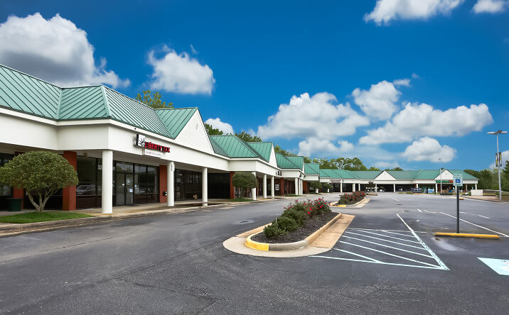 Pictures of Retail property located at 10401-10461 Midlothian Turnpike, Richmond, VA 23235 for lease - image #1