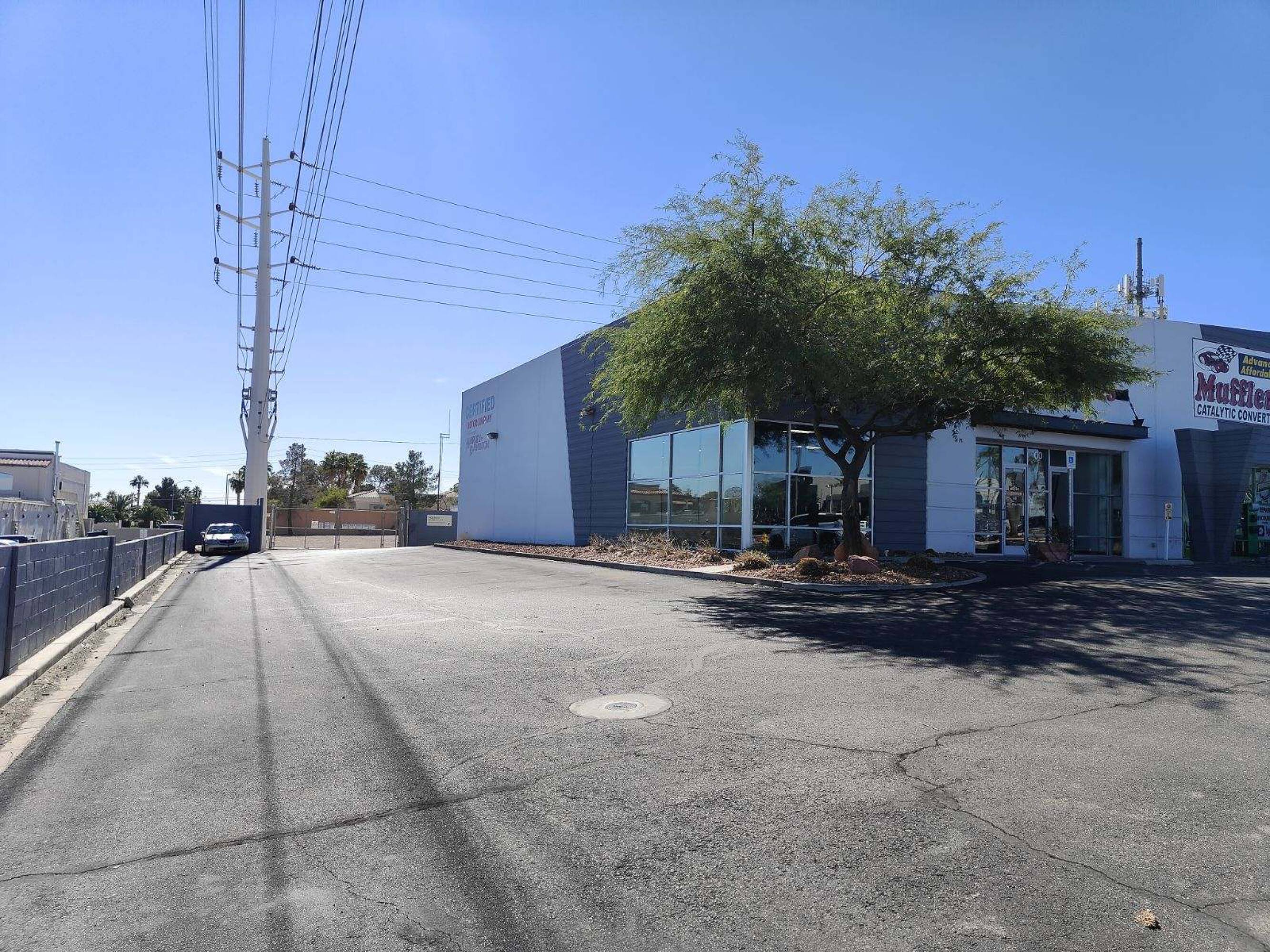 7150 West Sahara Avenue 86