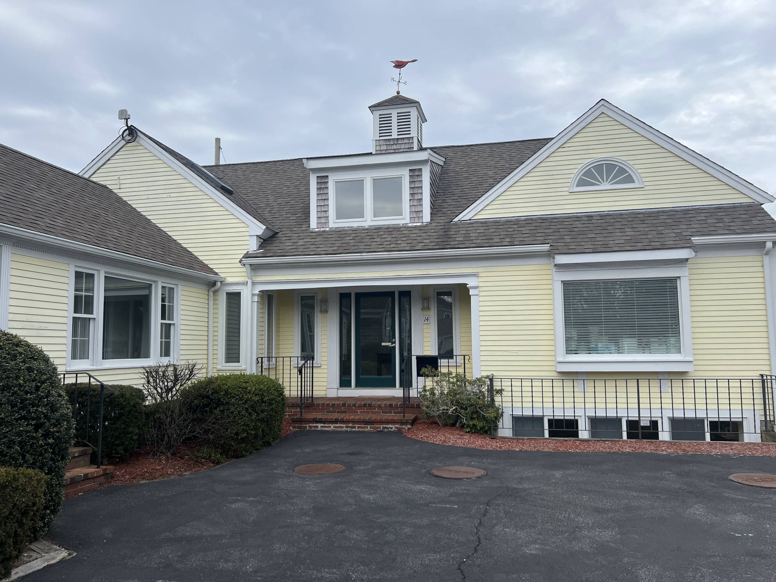 14 Parker Rd, Osterville, MA 02655