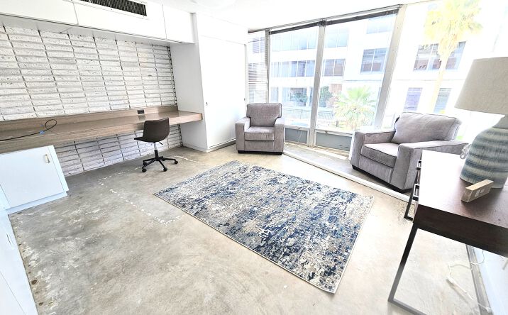 Pictures of Office property located at 622 22nd St, Galveston, TX 77550 for lease - image #1
