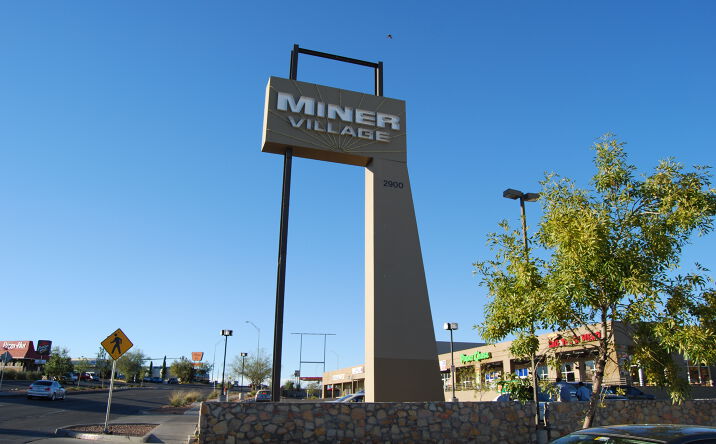 Pictures of Retail, Restaurant property located at 2900 N Mesa St, El Paso, TX 79902 for lease - image #1