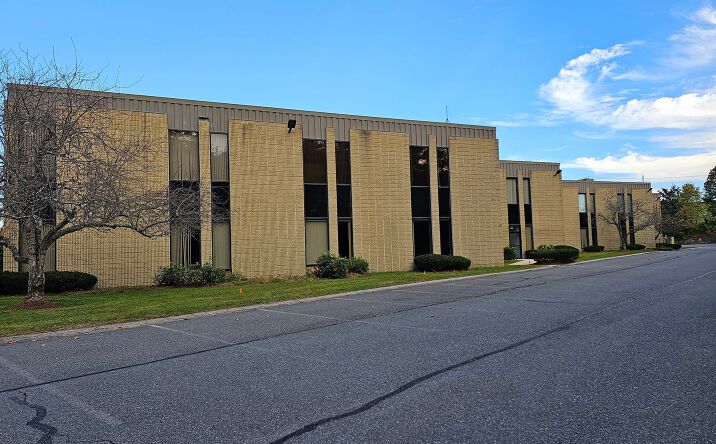 Pictures of Office, Industrial, Special Purpose property located at 526 Boston Post Rd, Wayland, MA 01778 for lease - image #1