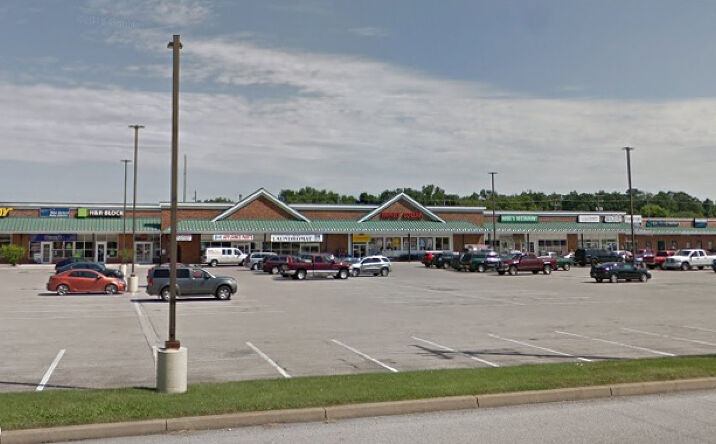 Pictures of Retail property located at 444 Lincoln Way E, New Oxford, PA 17350 for lease - image #1