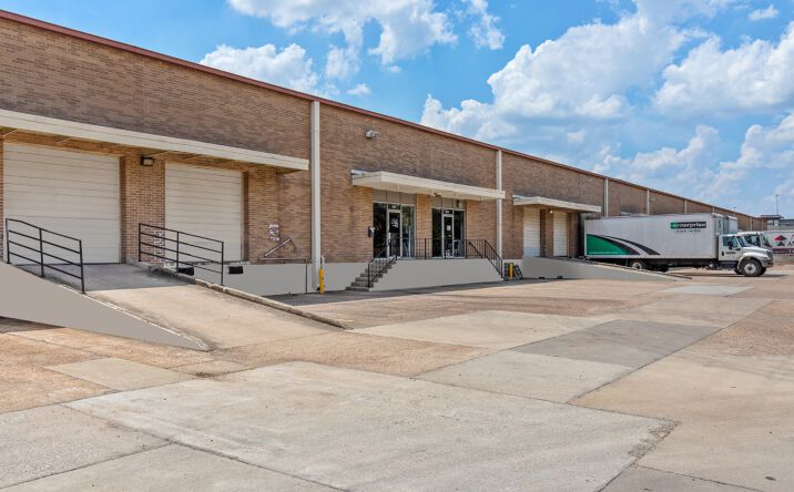 Pictures of Industrial property located at 2301-2399 Minimax St, Houston, TX 77008 for lease - image #1