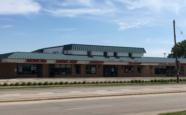 Pictures of Retail property located at 442-454 W Sunset Dr, Waukesha, WI 53189 for lease - image #1