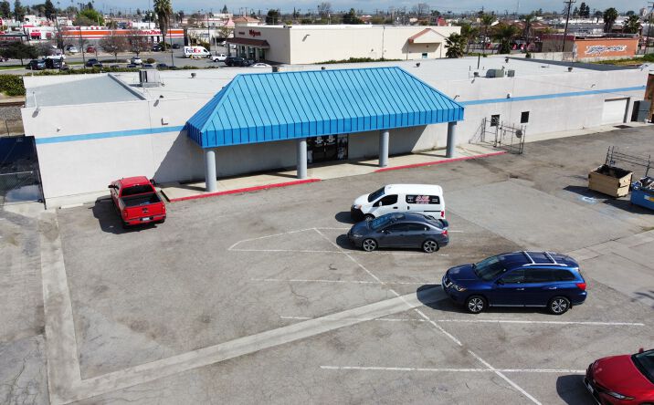 Pictures of Retail property located at 1434 Glenwood St, Delano, CA 93215 for lease - image #1