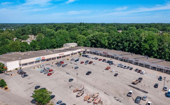 Pictures of Retail property located at 4665 W Richland Plaza Dr, Bloomington, IN 47404 for sales - image #1