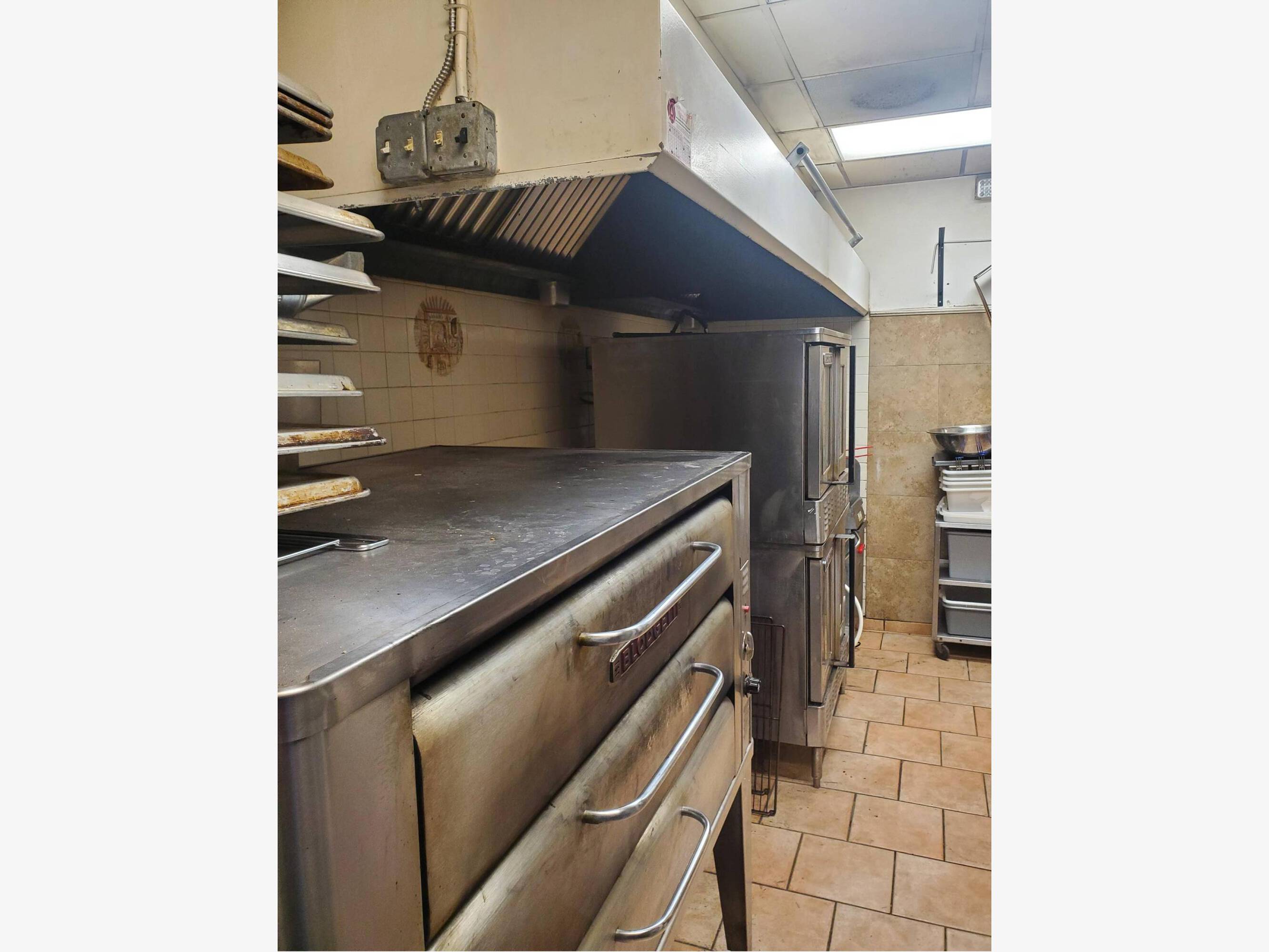 6943 St Augustine Rd, Jacksonville, FL 32217