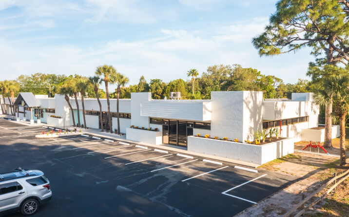 Pictures of Office property located at 3801 Bee Ridge Rd, Sarasota, FL 34233 for lease - image #1