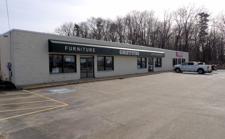 Pictures of Retail property located at 3410 N Ridge Rd E, Ashtabula, OH 44004 for lease - image #1