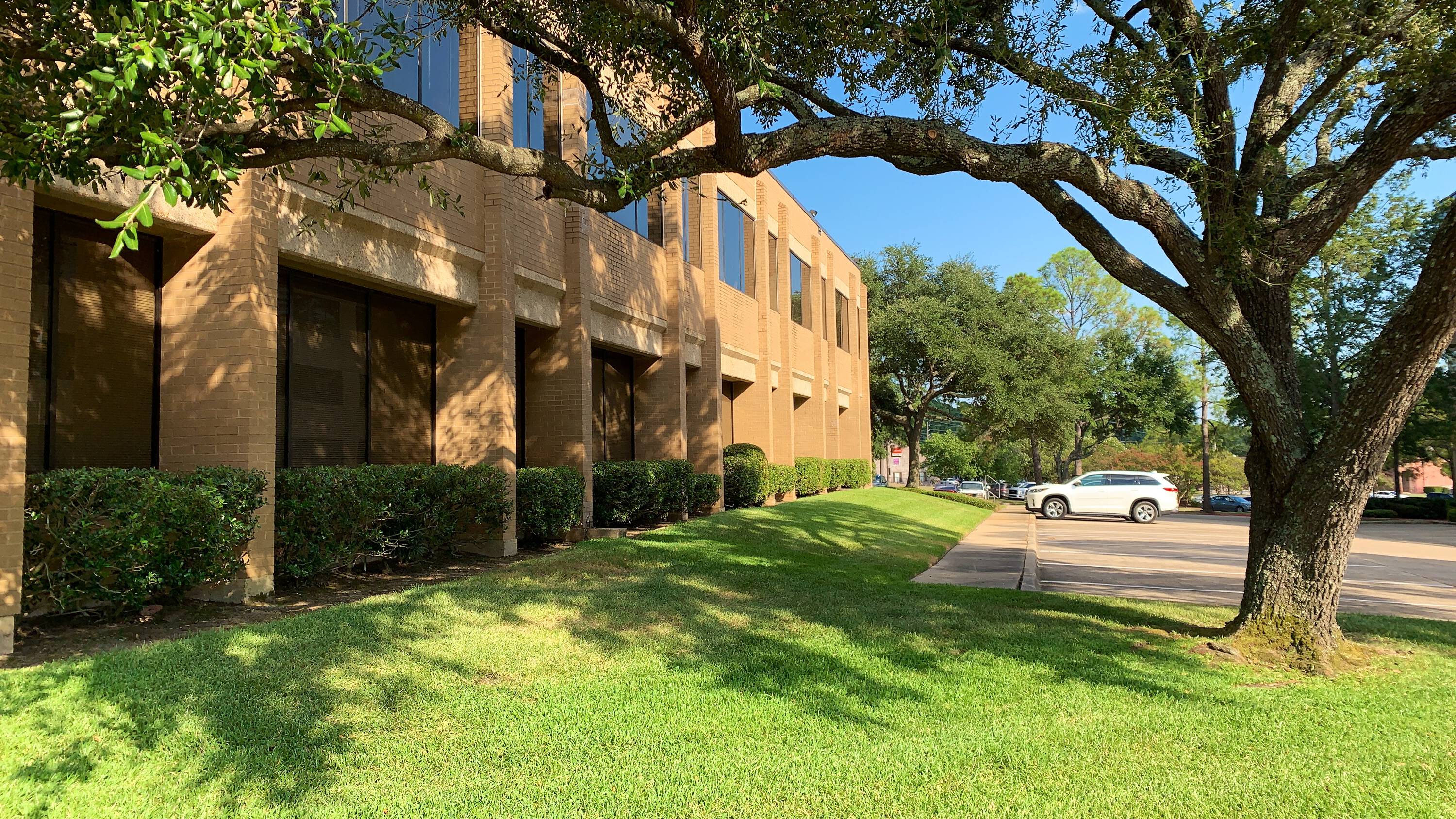 920 Pierremont Rd, Shreveport, LA 71106