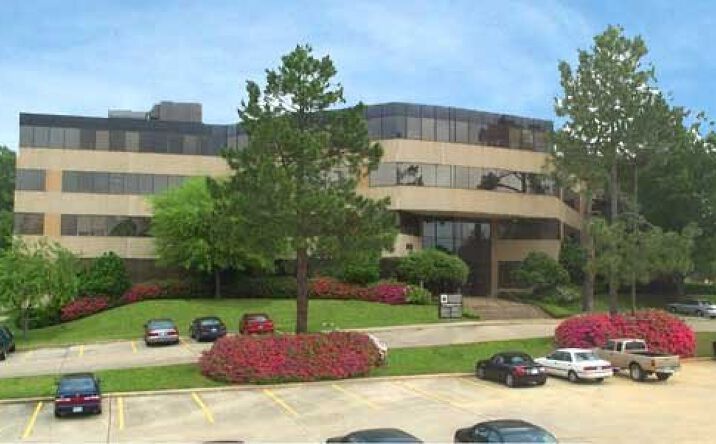 Pictures of Office property located at 920 Pierremont Rd, Shreveport, LA 71106 for lease - image #1