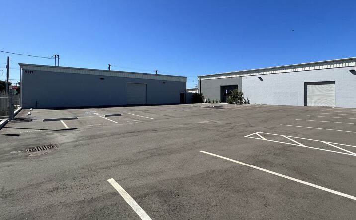 Pictures of Industrial property located at 9109 Juniper St, Los Angeles, CA 90002 for lease - image #1