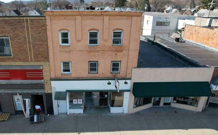 Pictures of Retail property located at 122 Washington Ave, Endicott, NY 13760 for lease - image #1