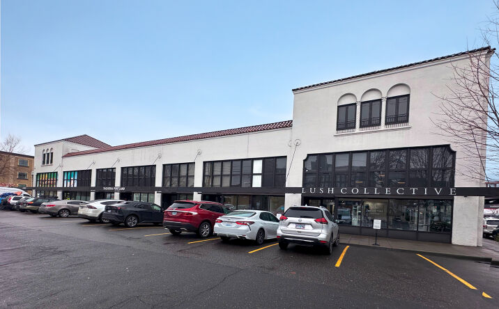 Pictures of Retail, Office property located at 808 SE Morrison St, Portland, OR 97214 for lease - image #1