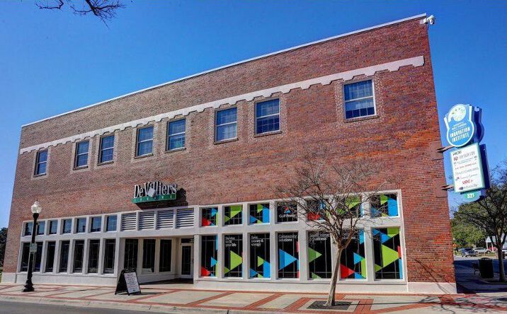 Pictures of Office property located at 321 N De Villiers St, Pensacola, FL 32501 for lease - image #1