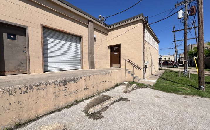 Pictures of Industrial property located at 211 E 3rd St, Taylor, TX 76574 for lease - image #1