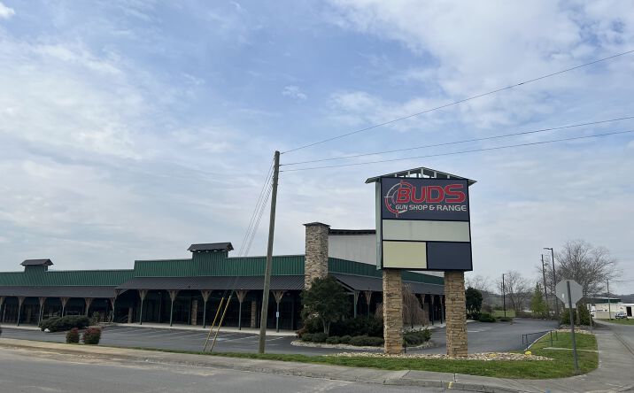Pictures of Retail property located at 2270 Two Rivers Blvd, Sevierville, TN 37876 for lease - image #1
