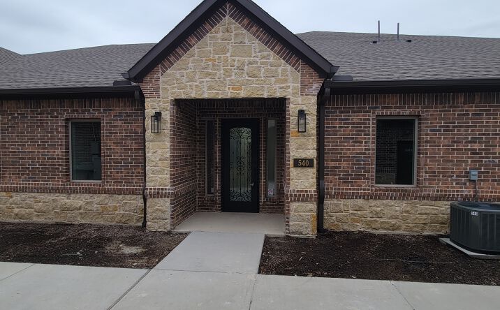 Pictures of Office property located at 11547 Independence Pkwy, Frisco, TX 75035 for lease - image #1