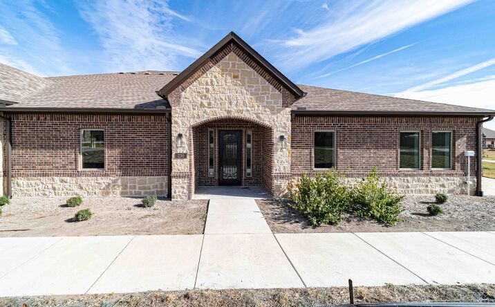 Pictures of Office property located at 11619 Independence Pkwy, Frisco, TX 75035 for lease - image #1
