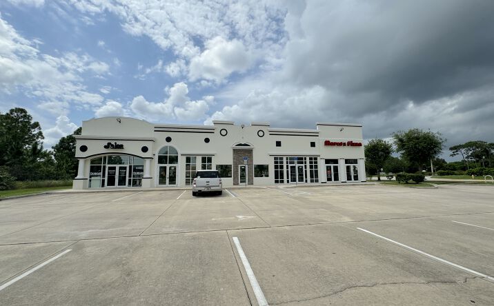 Pictures of Retail, Office, Special Purpose property located at 4320 S Babcock St, Melbourne, FL 32901 for lease - image #1