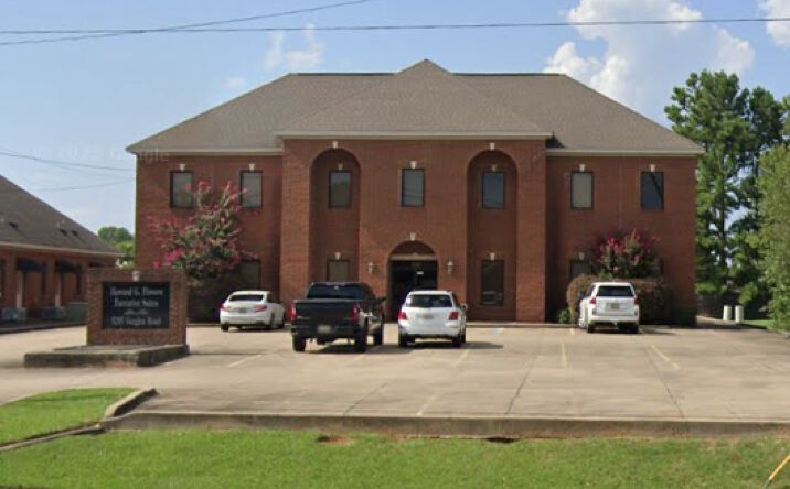 Pictures of Office property located at 5295 Vaughn Rd, Montgomery, AL 36116 for lease - image #1