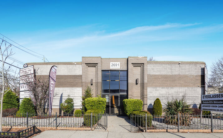 Pictures of Office property located at 2691 Hylan Blvd, Staten Island, NY 10306 for lease - image #1