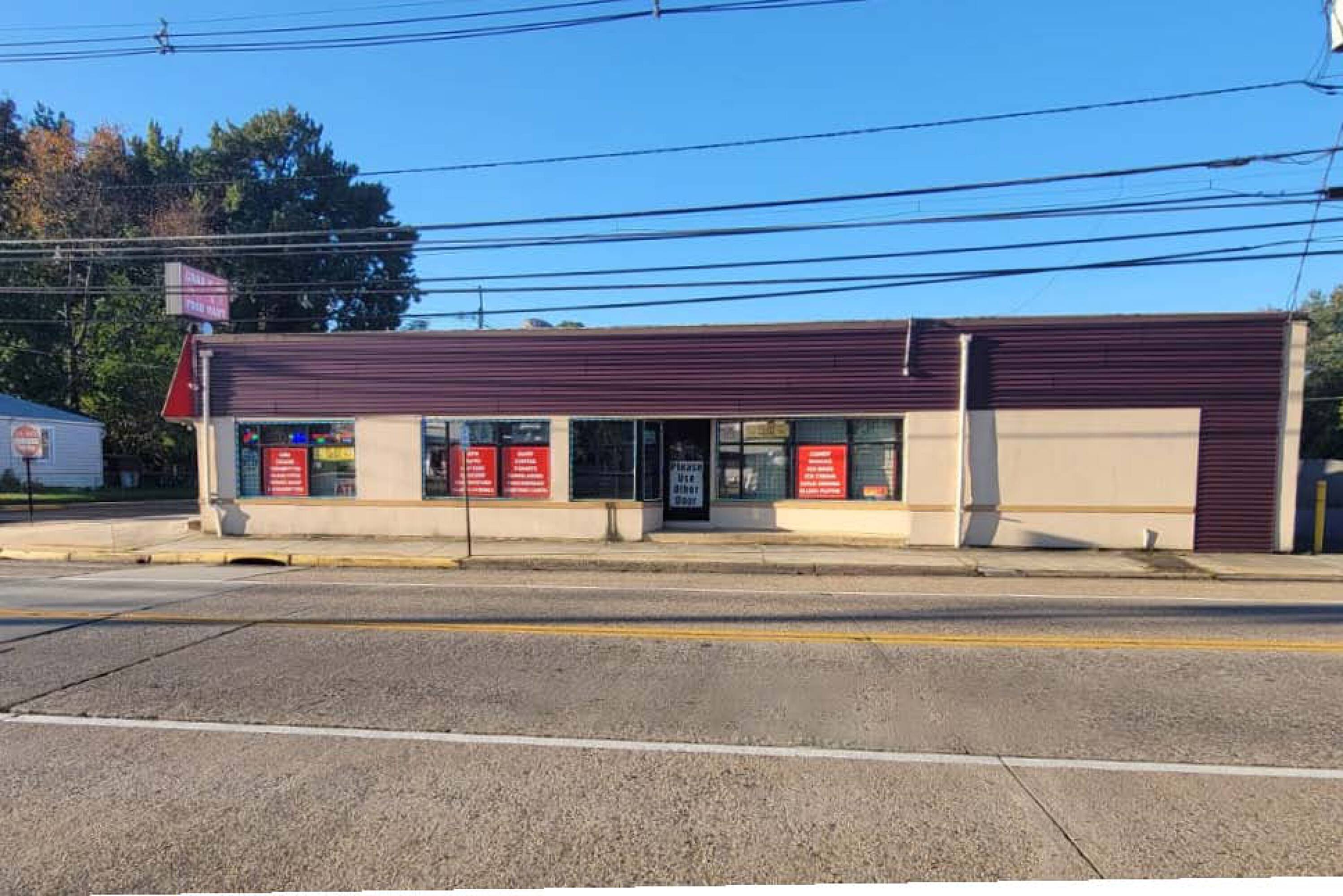 834 W Browning Rd, Bellmawr, NJ 08031