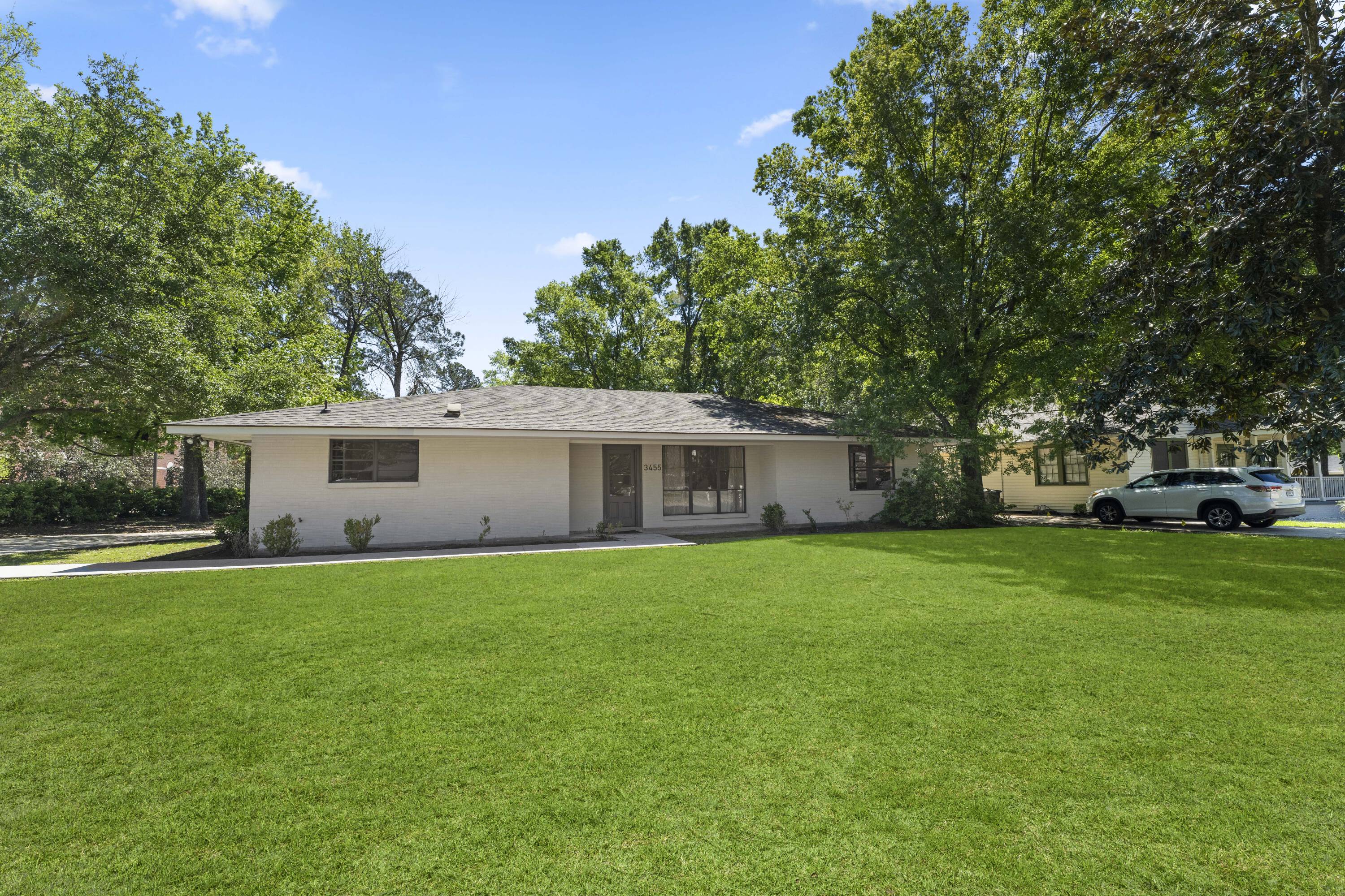 3455 Brentwood Dr, Baton Rouge, LA 70809