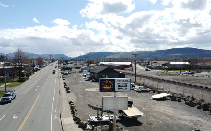 Pictures of Retail, Office, Industrial property located at 1005 Canyon Rd, Ellensburg, WA 98926 for lease - image #1