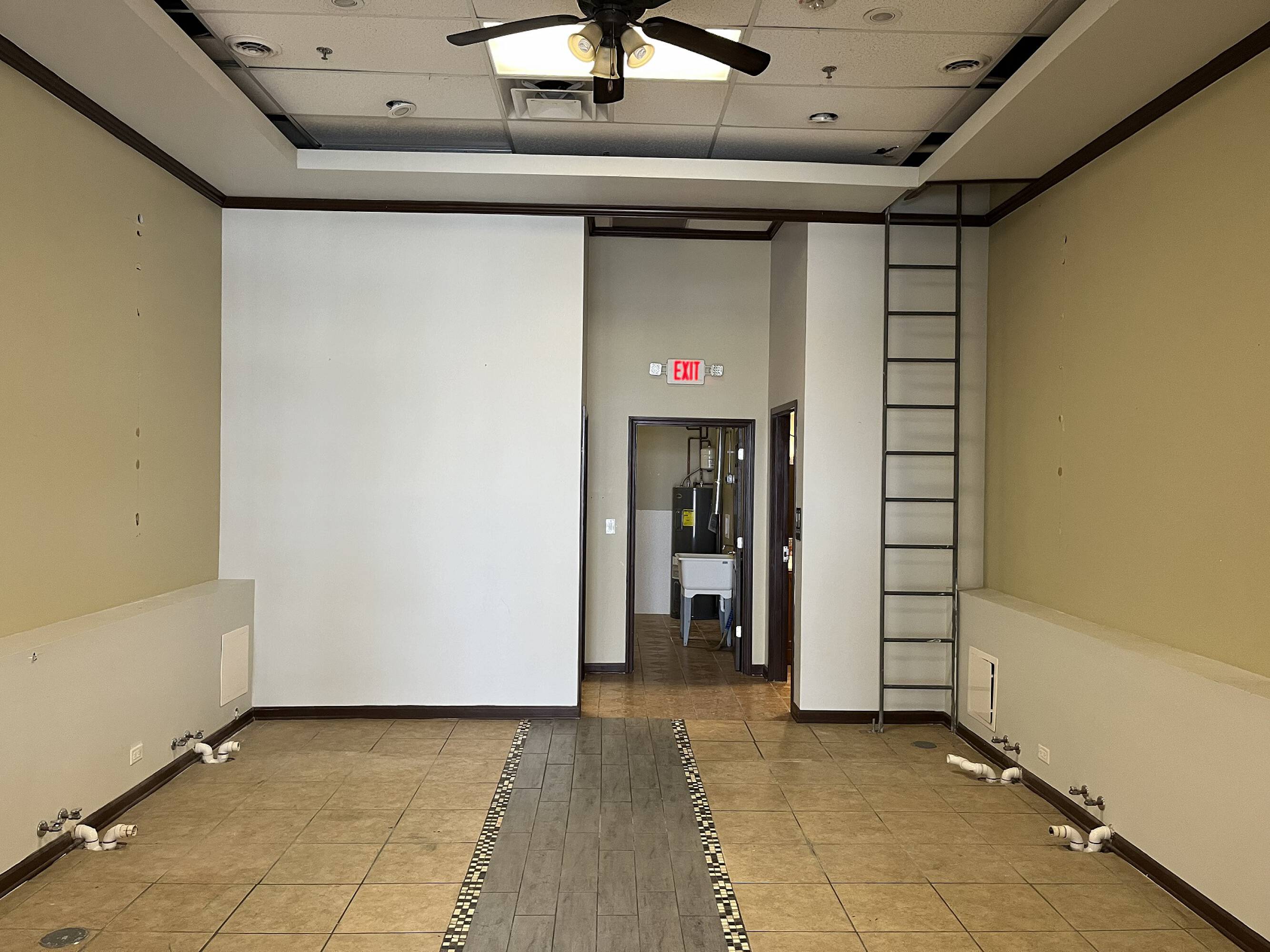 805-821 N Randall Rd, Batavia, IL 60510 | Crexi.com