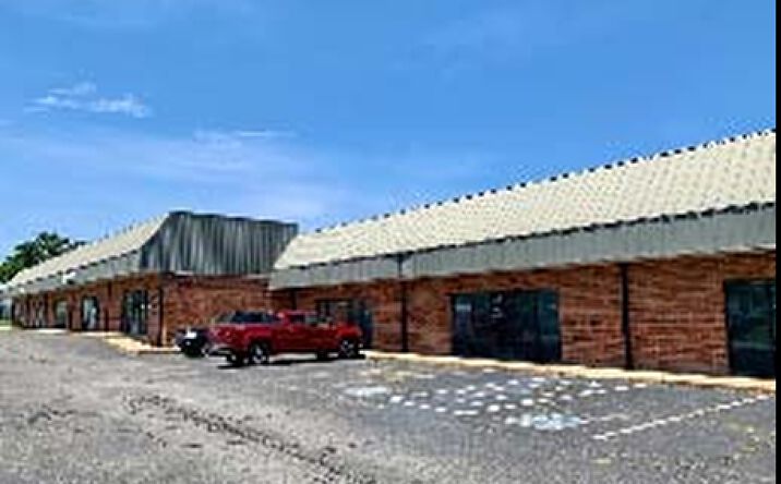 Pictures of Office, Industrial property located at 2930-2940 Bells Rd, Richmond, VA 23234 for lease - image #1