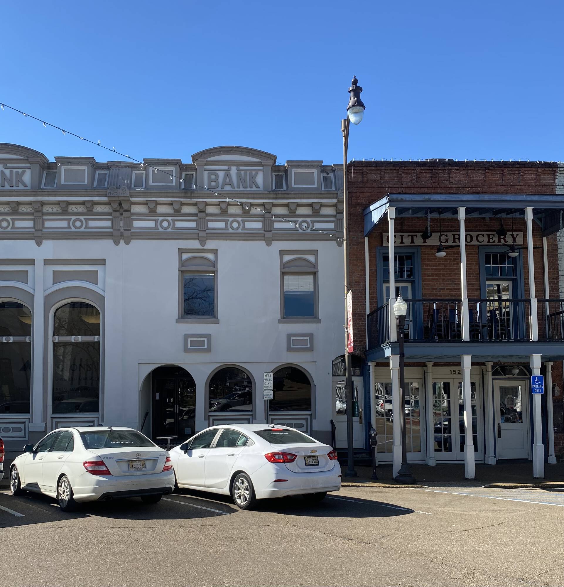 154 Courthouse Square, Oxford, MS 38655 | Crexi.com