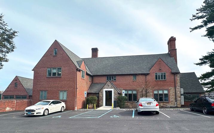 Pictures of Office property located at 1010 N Broadway, Yonkers, NY 10701 for lease - image #1