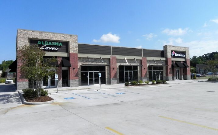 Pictures of Retail property located at 990 W Lee Dr, Baton Rouge, LA 70820 for lease - image #1