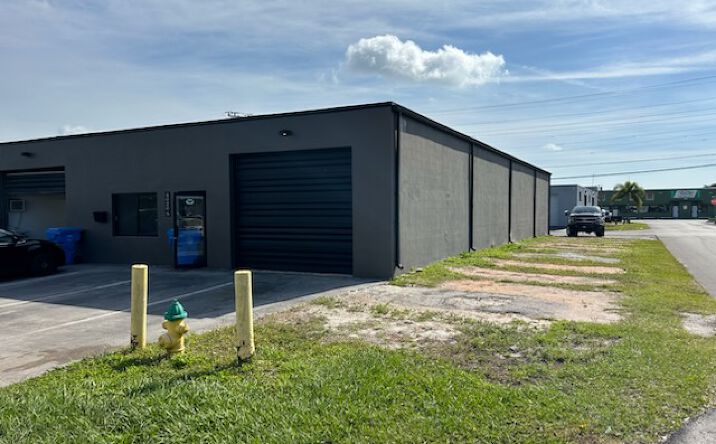 Pictures of Industrial property located at 4020 NE 5th Terrace, Oakland Park, FL 33334 for lease - image #1
