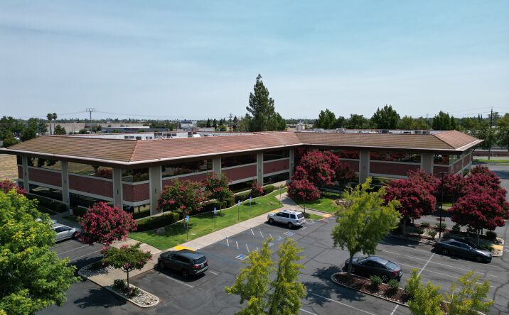 Pictures of Office property located at 7601 Hospital Dr, Sacramento, CA 95823 for lease - image #1