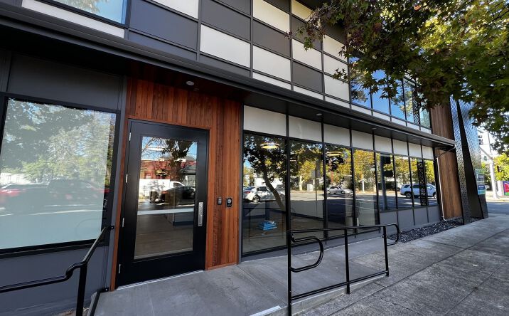 Pictures of Retail, Office property located at 1304 East Street, Redding, CA 96001 for lease - image #1