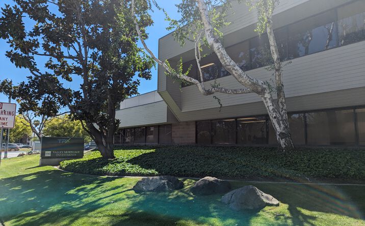 Pictures of Office property located at 5100 California Ave, Bakersfield, CA 93309 for lease - image #1