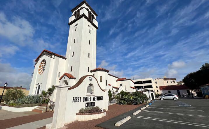 Pictures of Retail property located at 420 W 19th St, Costa Mesa, CA 92627 for lease - image #1