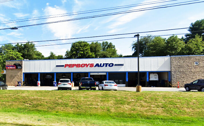 Pictures of Retail property located at 470 Loucks Rd, York, PA 17404 for lease - image #1