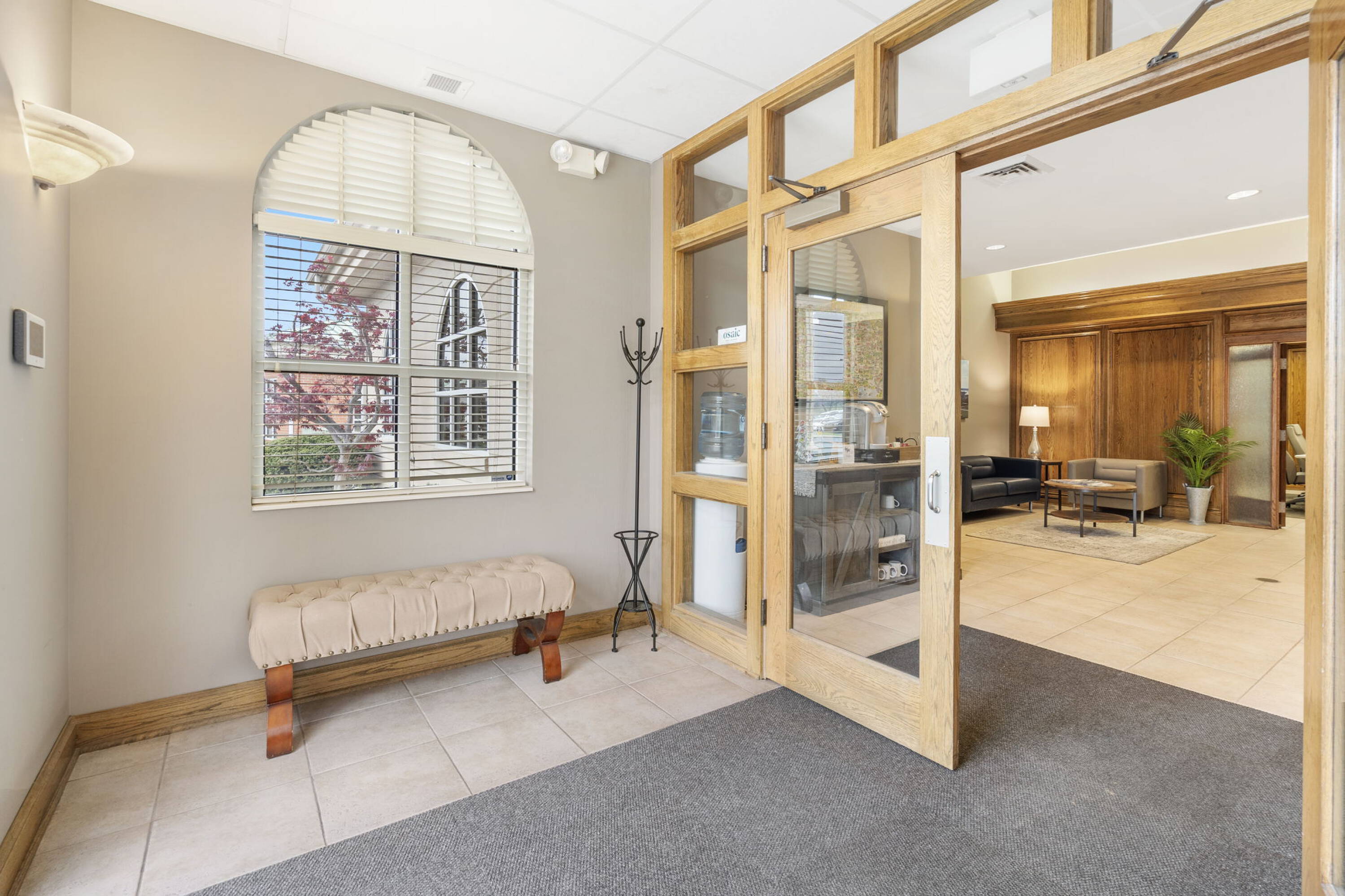 909 E Republic Rd, Springfield, MO 65807