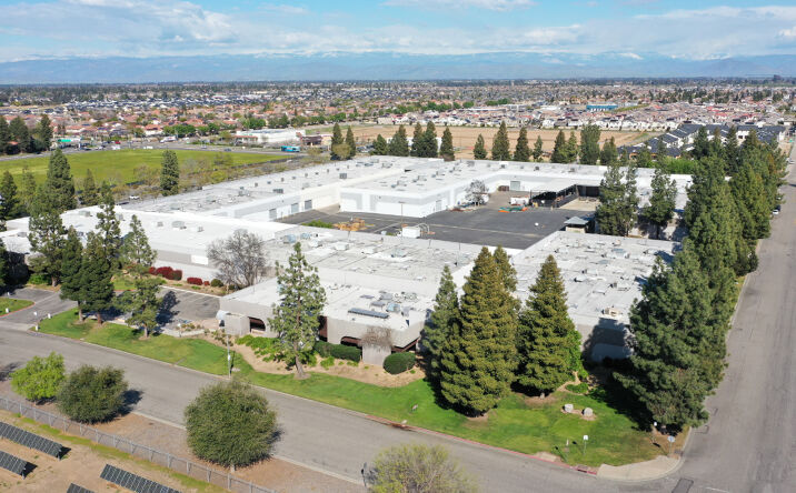 Pictures of Industrial property located at 2842 N Business Park Ave, Fresno, CA 93727 for lease - image #1