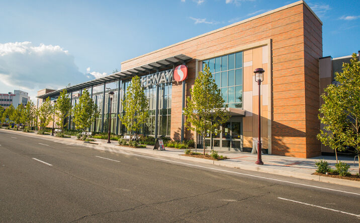 Pictures of Retail property located at 3702 East-West Hwy, Hyattsville, MD 20782 for lease - image #1