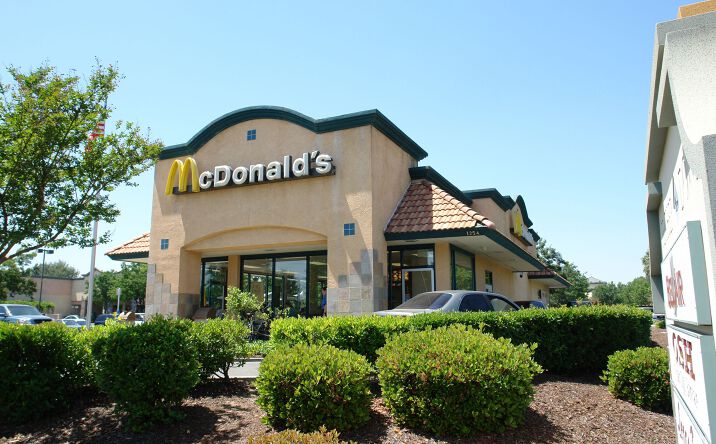 Pictures of Retail property located at 1258 - 1290 Stabler Ln, Yuba City, CA 95993 for lease - image #1